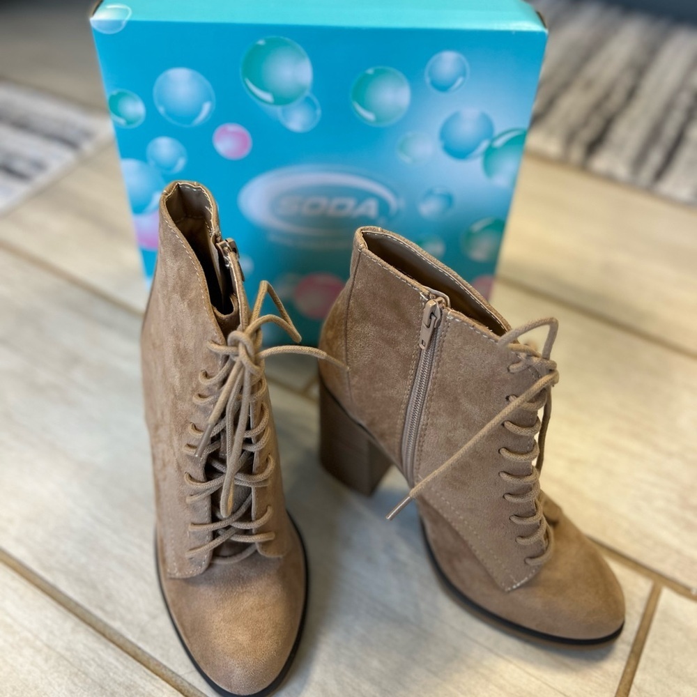 SODA Tan faux Suede Lace Up Boots with Heel, Size 7 - Picture 2 of 5
